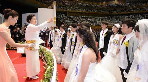 Hơn 3.500 cặp đôi cùng kết hôn - 5