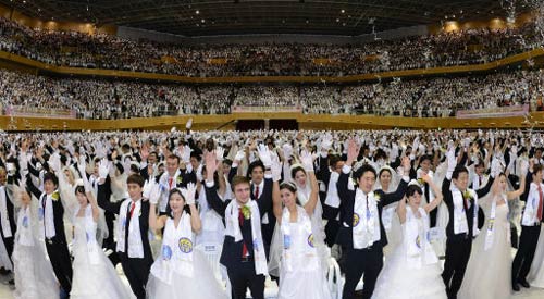 Hơn 3.500 cặp đôi cùng kết hôn - 9