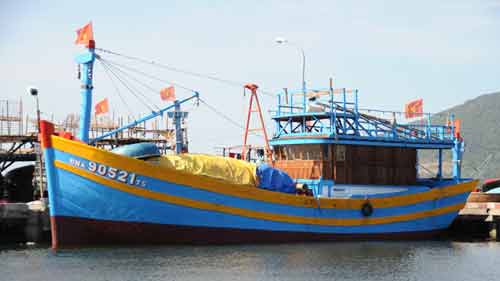 “Nữ tướng” làng biển - 2