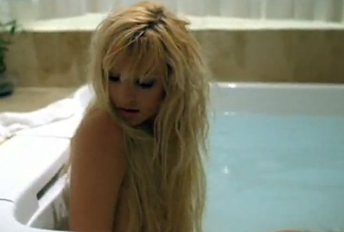 "Nóng mắt" với sao nữ trong bồn tắm - 11