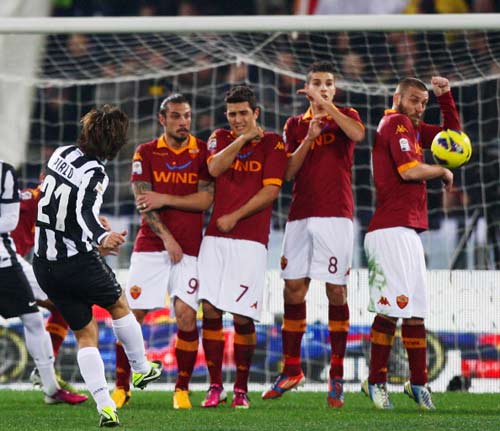 Serie A sau V25: Lỡ thời cơ - 2