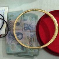 Pháp luật - Đột nhập nhà hàng xóm, trộm cả tỷ đồng