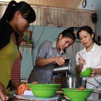 Tin tức trong ngày - Dịch vụ học đủ thứ tại nhà