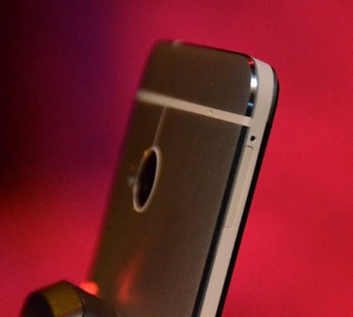 Đánh giá HTC One - 5