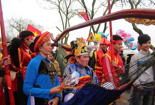 Đi xem rước vua giả ở... Hà Nội - 13