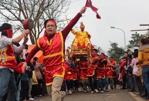 Đi xem rước vua giả ở... Hà Nội - 11