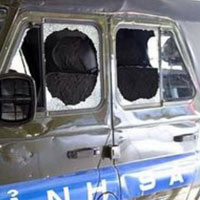 Pháp luật - 30 người đập phá xe CS khiến 2 CA bị thương