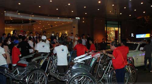 Sinh nhật đại gia Sài Thành với dàn xe siêu sang - 4