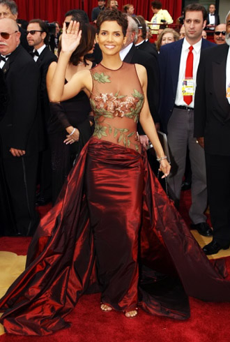 Những chiếc váy đẹp nhất lịch sử Oscar - 11