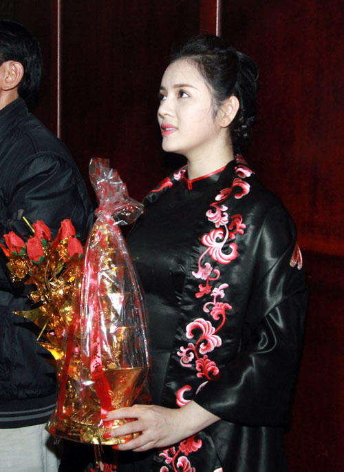 Lý Nhã Kỳ "bán" bánh cuốn - 19