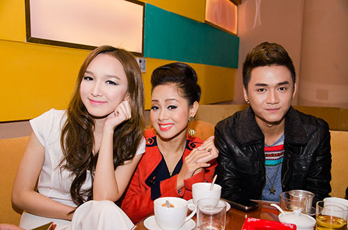 Hoàng Quyên cười ngất khi nhận được lì xì - 3