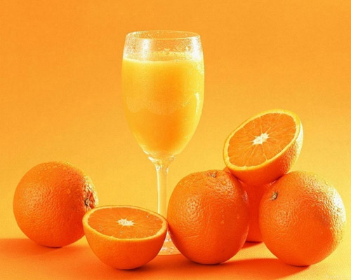 Uống nhiều vitamin C tăng nguy cơ sỏi thận - 1