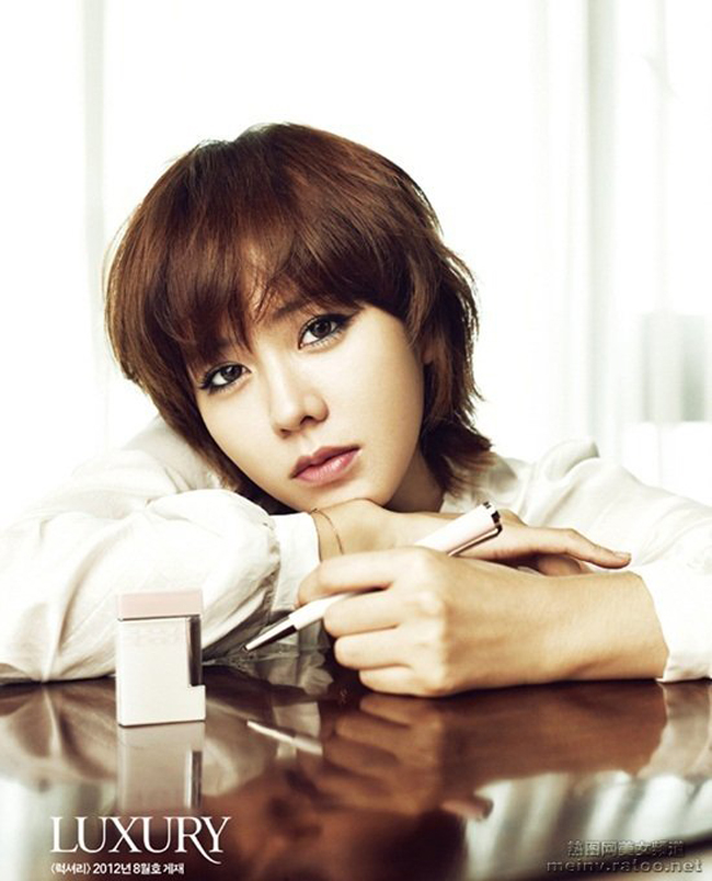 3. Son Ye Jin đại diện cho vẻ đẹp nữ tính, giàu cảm xúc
