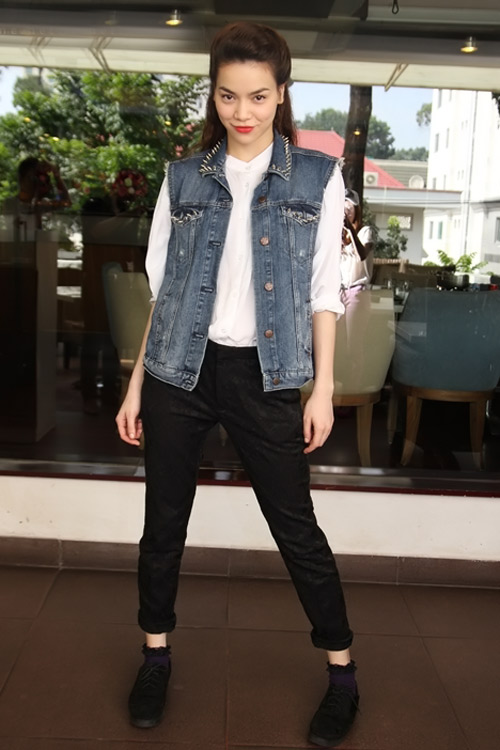 Trang phục "chuẩn men" của mỹ nhân Việt - 3