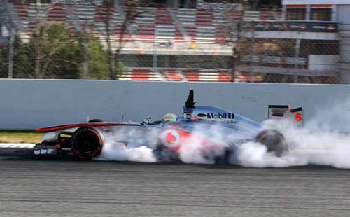 F1: Bộ lốp 2013 gây lo lắng - 1