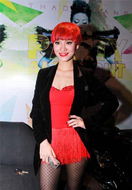 Sao Việt và những bờ môi đỏ "kinh hoàng" - 7