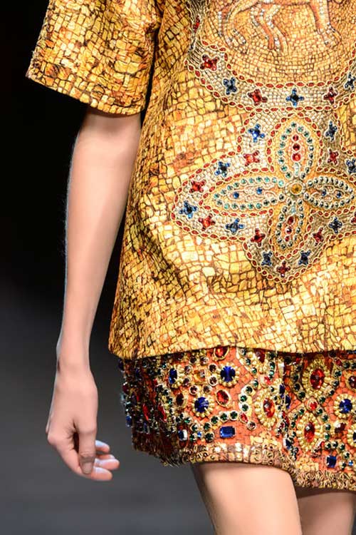 Dolce & Gabbana lại gây "thổn thức" - 6