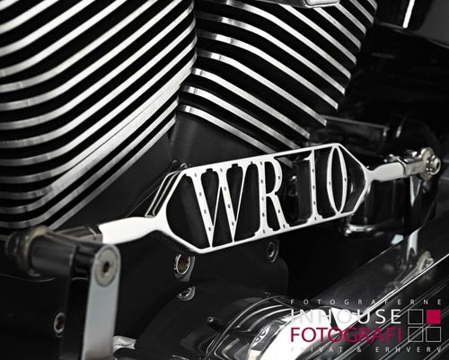 Siêu xe độ phong cách Rooney có giá khủng - 5