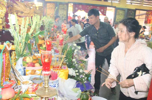 Tiễn đưa 6 nạn nhân: Tột cùng nỗi đau! - 4