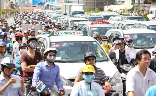 Tiễn đưa 6 nạn nhân: Tột cùng nỗi đau! - 14