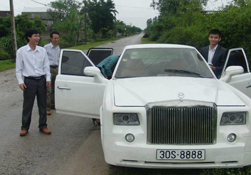 Rolls-Royce "nhái" xuất hiện tại Việt Nam - 1