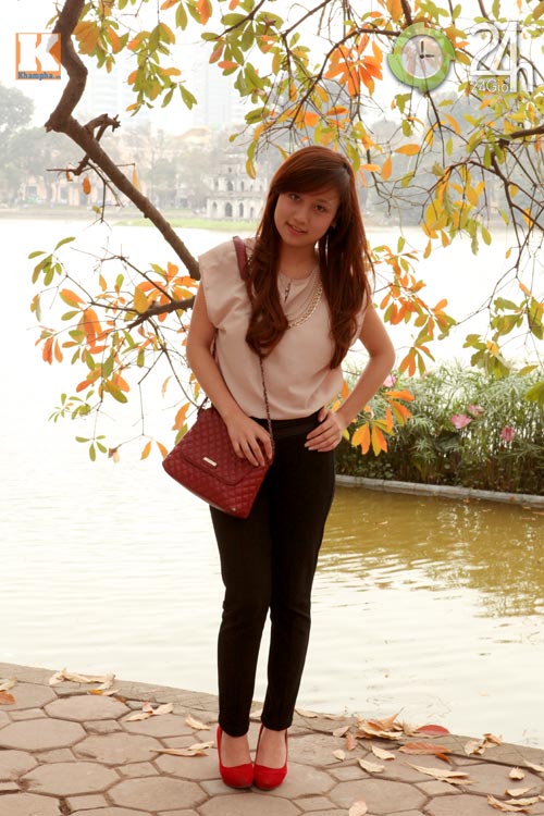 Thiếu nữ lãng mạn giữa mùa lộc vừng thay lá - 10