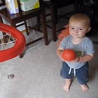 Thể thao - Choáng với tài năng bóng rổ nhí