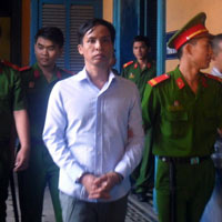 Pháp luật - Say rượu, "làm bậy" với trẻ, lãnh 9 năm tù