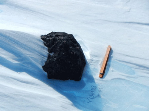 Phát hiện thiên thạch "khủng" ở Nam Cực - 1