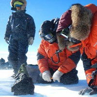 Tin tức trong ngày - Phát hiện thiên thạch "khủng" ở Nam Cực