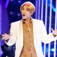 Sao ngoại-sao nội - Chí Thiện hát tiếng Anh pha giọng Nam bộ