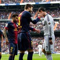 Bóng đá - Ronaldo "hành hạ" hàng thủ Barca