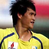 Bóng đá - Công Vinh vỡ òa sau bàn thắng cho SLNA