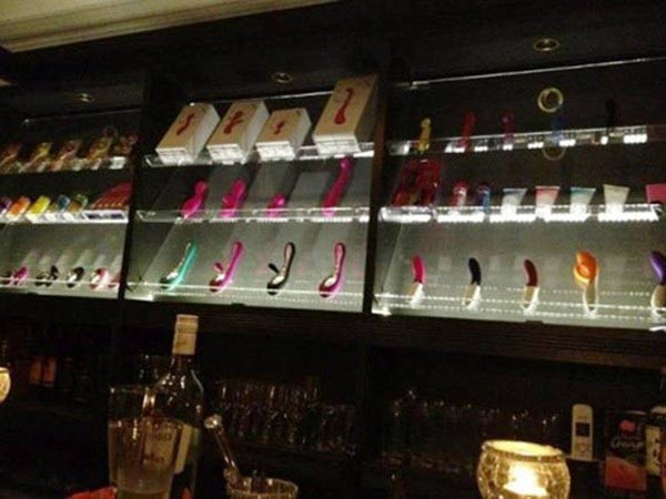 Những địa chỉ "cấm cửa" đàn ông - 2