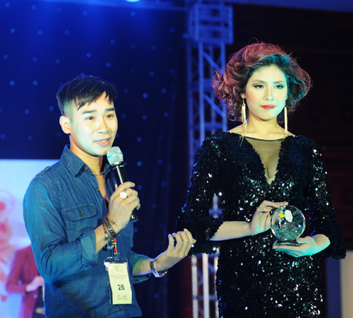 Hoa hậu, Á hậu thân nhau như chị em - 16