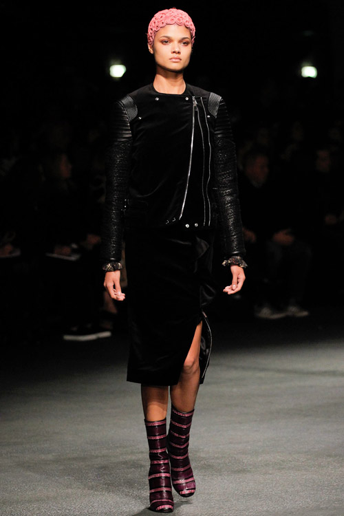 Givenchy sành điệu và đậm chất ăn chơi - 12