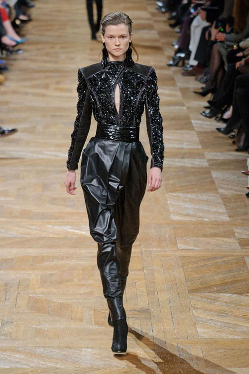 Balmain làm nức lòng giới quý tộc - 16