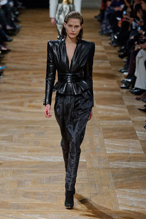 Balmain làm nức lòng giới quý tộc - 5