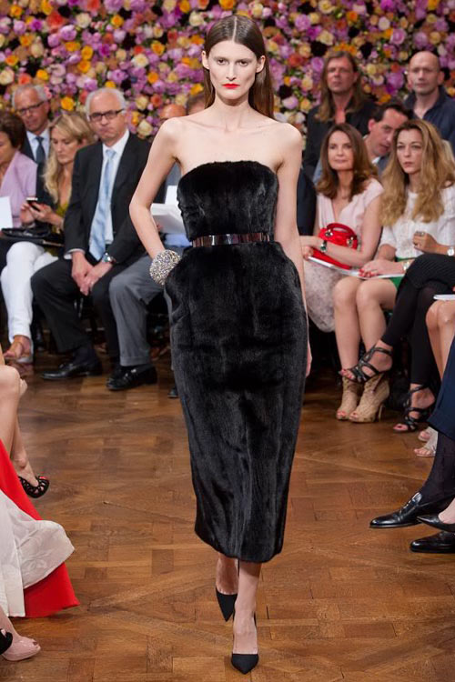 Mỹ nhân Việt, Trung lăng xê mốt váy túi - 3