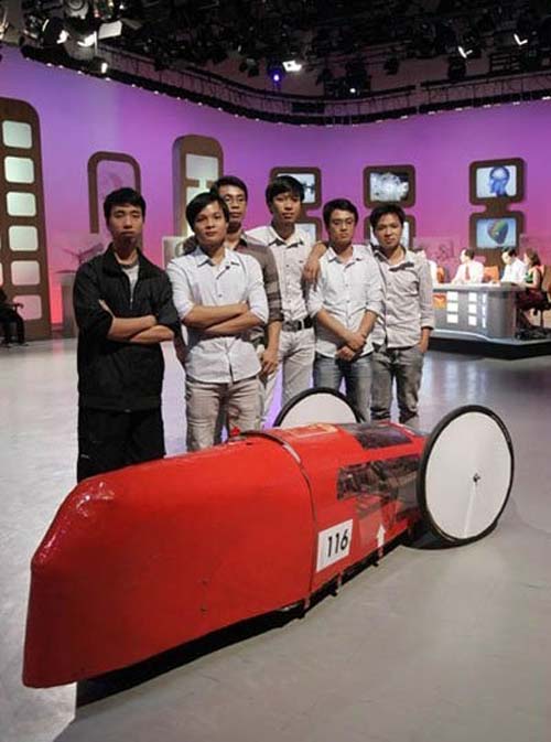 Ly kỳ người Việt đổ tiền 'độ' siêu xe, máy bay - 7