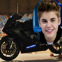 Ô tô - Xe máy - Justin Bieber "lại" được tặng siêu mô tô