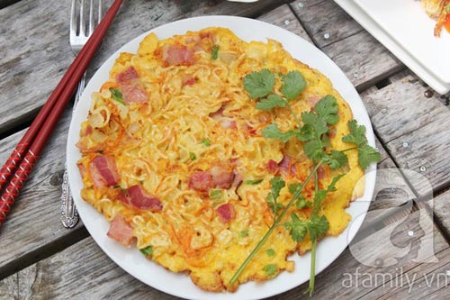 Mì gói làm bánh pancake ngon lạ - 10