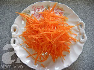 Mì gói làm bánh pancake ngon lạ - 2