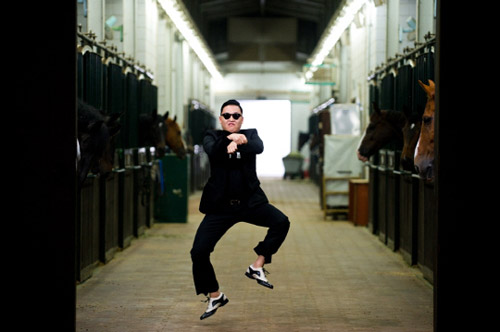 Psy làm lại Gangnam Style - 1