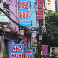 Tin tức trong ngày - Chuyện BCS: Nhà nghỉ "nóng" hơn khách sạn