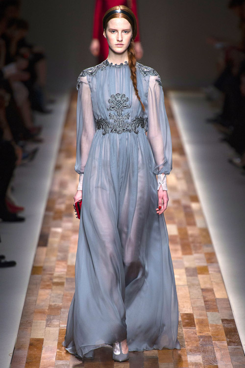 Ngoan hiền như cô gái của Valentino - 13