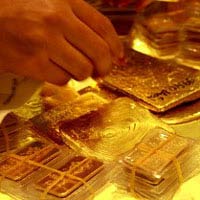 Tài chính - Bất động sản - Vọt lên 44 triệu, vàng lại nóng hầm hập