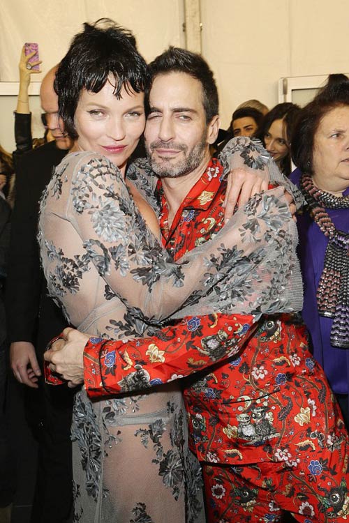 Kate Moss đóng vai gái hư trên sàn diễn - 9