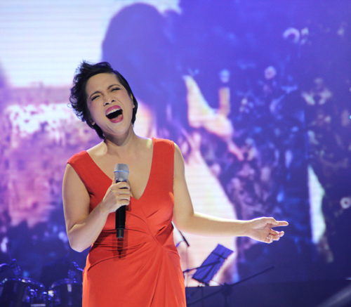 Mỹ Tâm tay trong tay Quang Dũng - 9