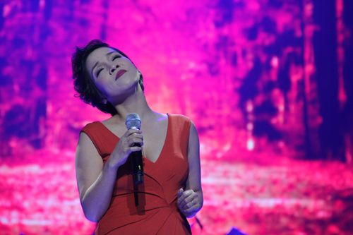 Mỹ Tâm tay trong tay Quang Dũng - 2